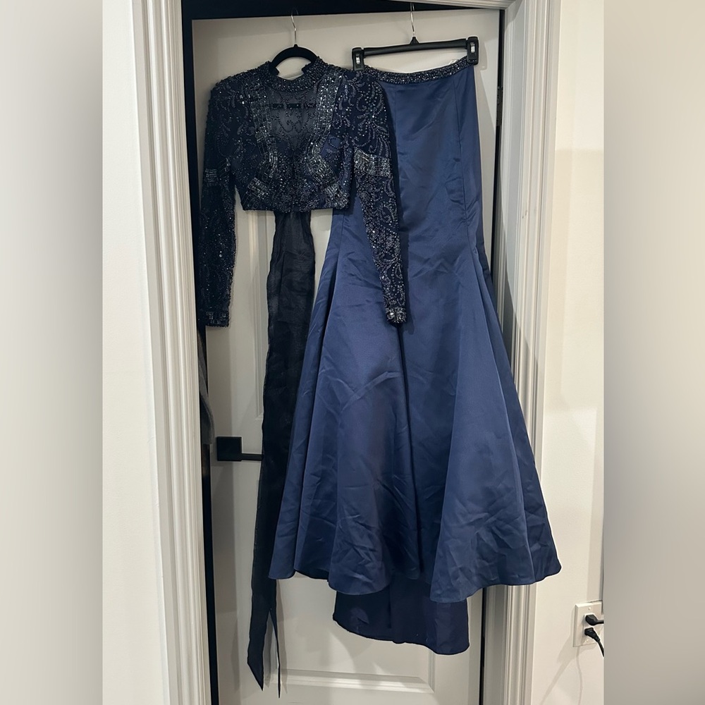 Sherri Hill long sleeve two piece navy blue prom dress size 0